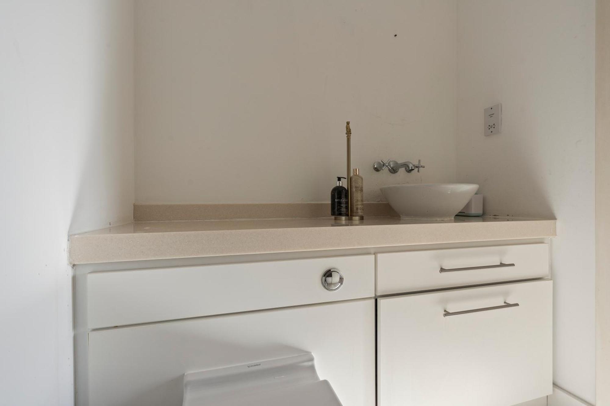 Apartment Ultra Luxury! View In Centre!!