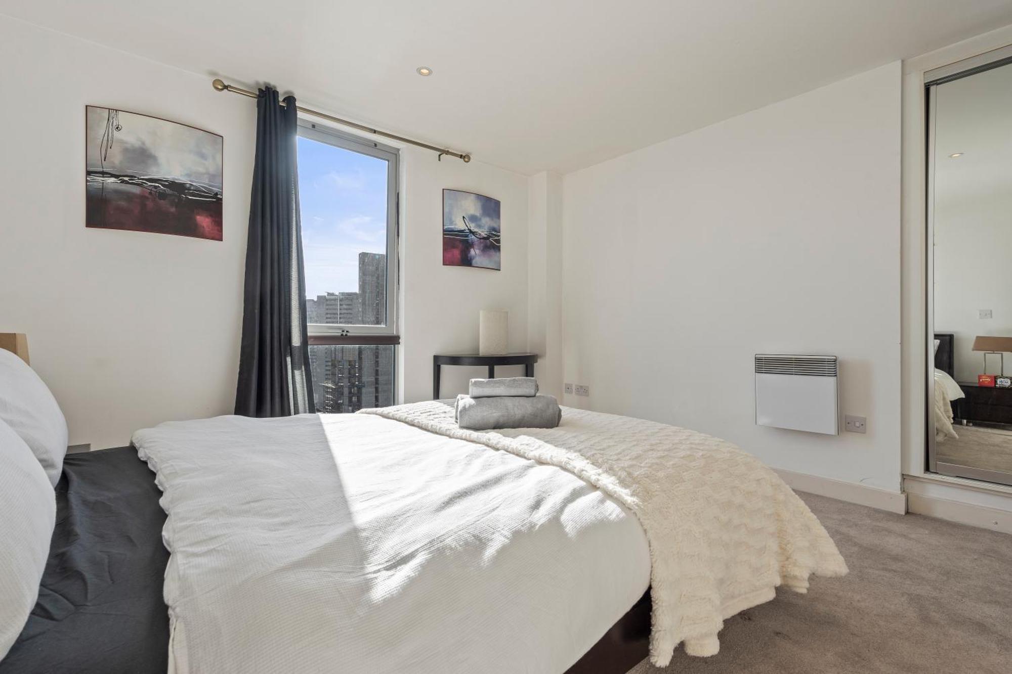 Ultra Luxury! View In Centre!! Birmingham